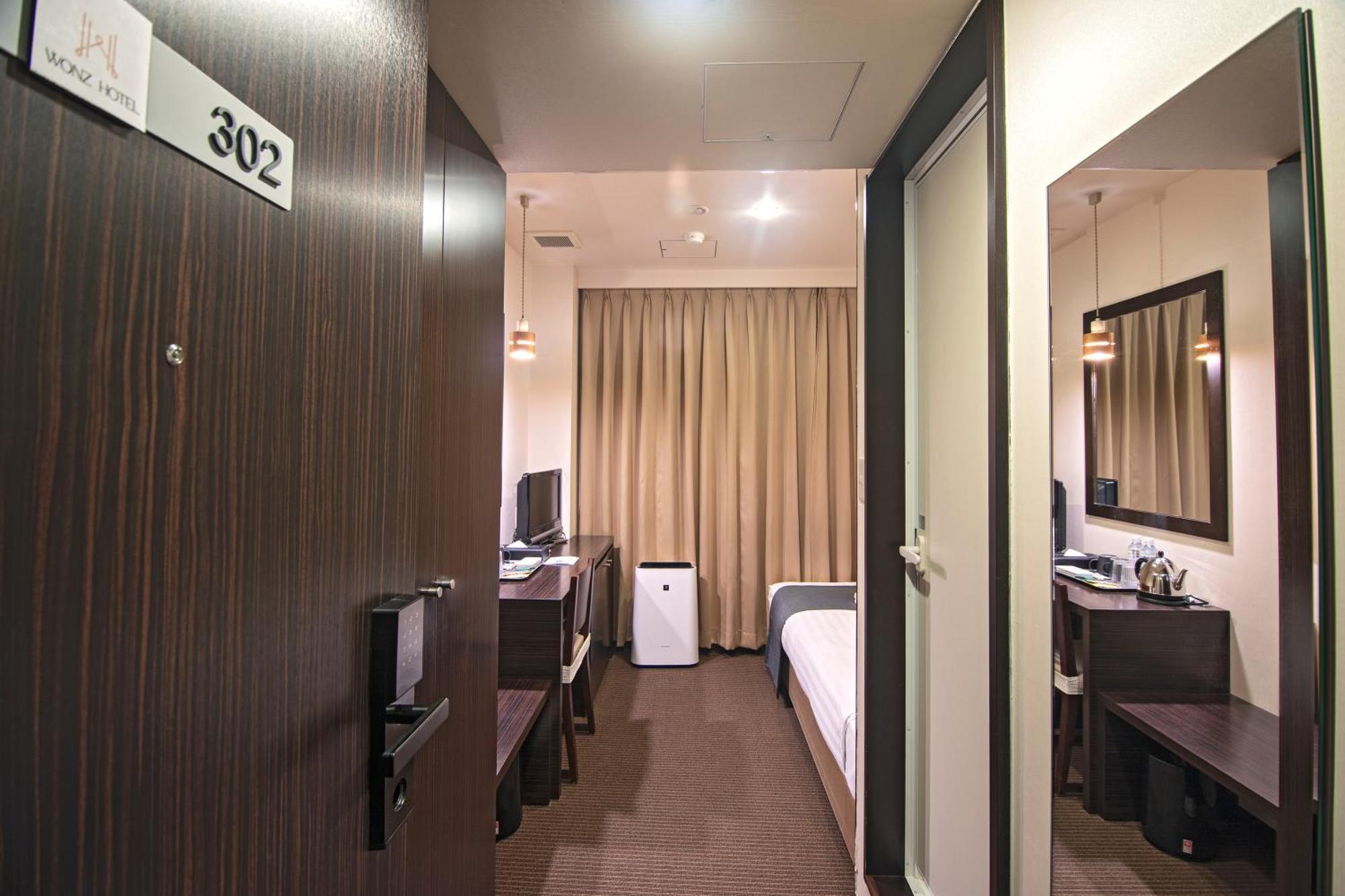 Wonz Hotel Self-Check-In Osaca Exterior foto